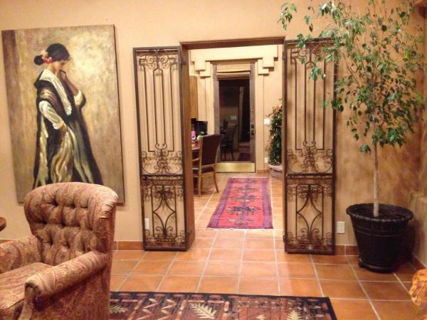 Casa Sedona Inn - hotel with ev charging station in Arizona