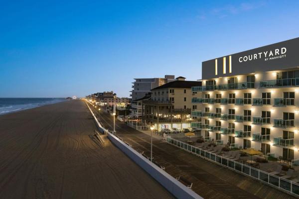 Courtyard by Marriott Ocean City Oceanfront - hotel with ev charging station in Maryland