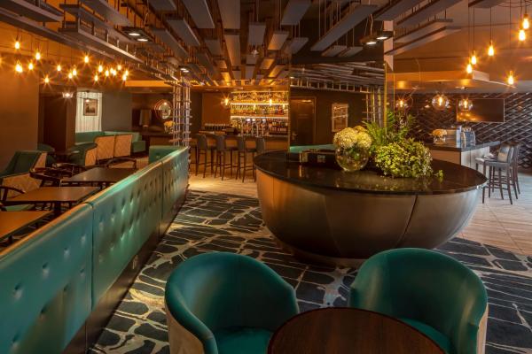 Crowne Plaza Harrogate by IHG - hotel with ev charging station in North Yorkshire