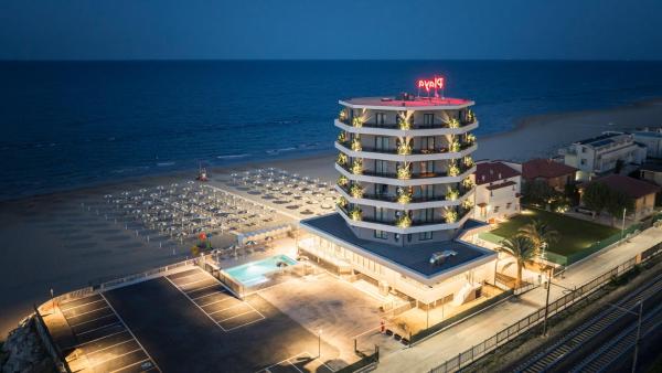Hotel Playa Suite - hotel with ev charging station in Marche