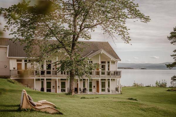 Jegtvolden Fjordhotell - hotel with ev charging station in Trøndelag