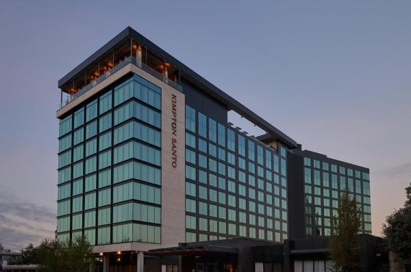 Kimpton Santo San Antonio - Riverwalk by IHG - hotel with ev charging station in Texas