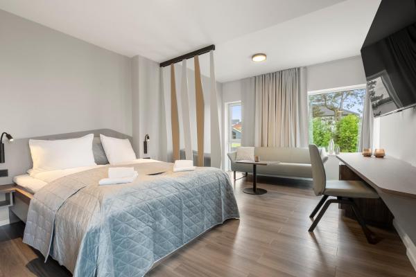 Kinn Hotell Florø - hotel with ev charging station in Vestland