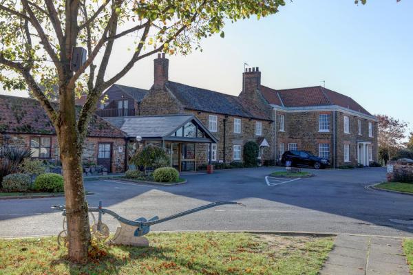 Knights Hill Hotel & Spa - hotel with ev charging station in Norfolk