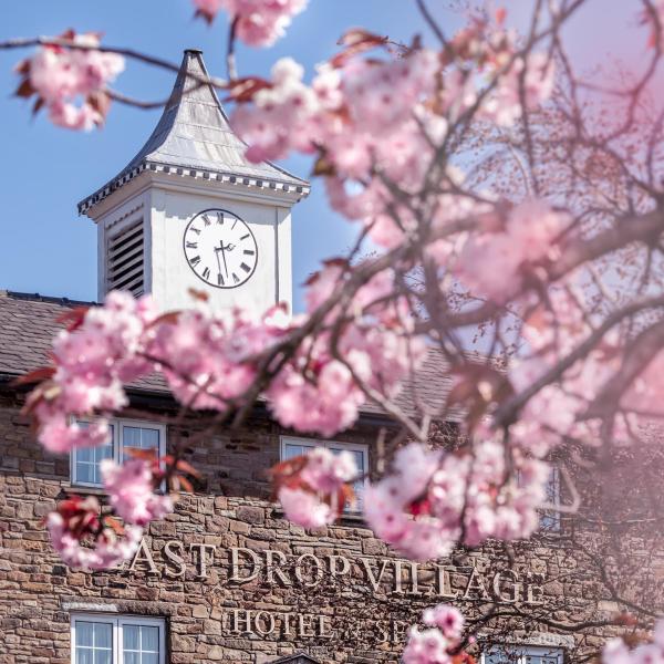 Last Drop Village Hotel & Spa - hotel with ev charging station in Greater Manchester