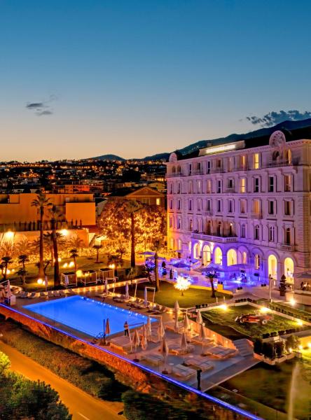 Miramare The Palace Resort - hotel with ev charging station in Liguria