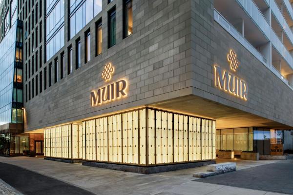 Muir, a Luxury Collection Hotel, Halifax - hotel with ev charging station in Nova Scotia