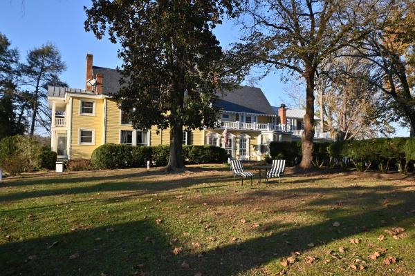 Prospect Hill Inn & Restaurant - hotel with ev charging station in Virginia