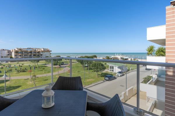 Residenze Roscioli - hotel with ev charging station in Abruzzo