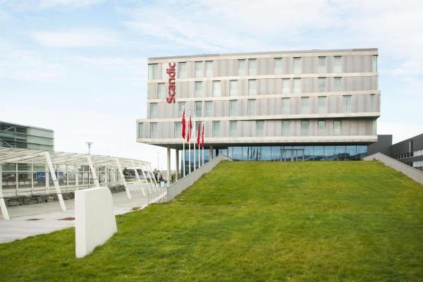 Scandic Stavanger Airport - hotel with ev charging station in Rogaland