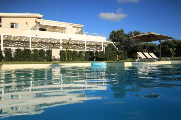 SUNSEA - Enjoy Your Family - hotel with ev charging station in Calabria