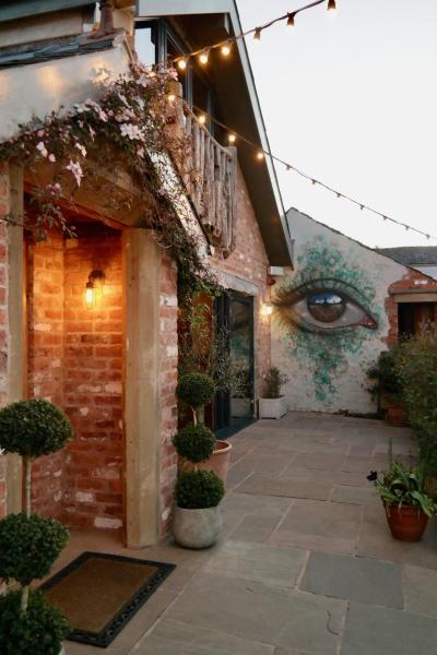 The Cartford Inn - hotel with ev charging station in Lancashire