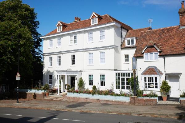 The Georgian, Haslemere, Surrey - hotel with ev charging station in Surrey