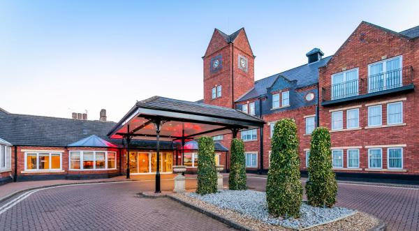 The Park Royal Hotel & Spa - hotel with ev charging station in Cheshire
