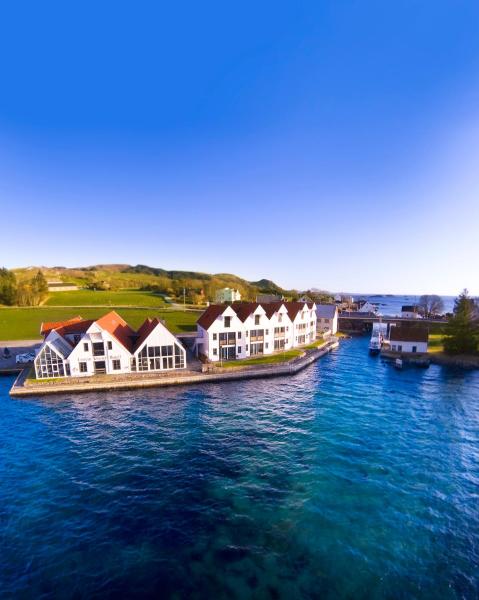 Utstein Kloster Hotell - hotel with ev charging station in Rogaland