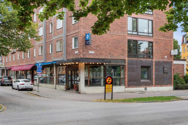 Best Western Hotel Esplanade - hotel with ev charging station in Vastmanland