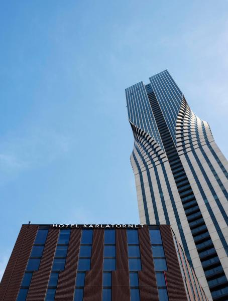 Clarion Hotel Karlatornet - hotel with ev charging station in Västra Götaland