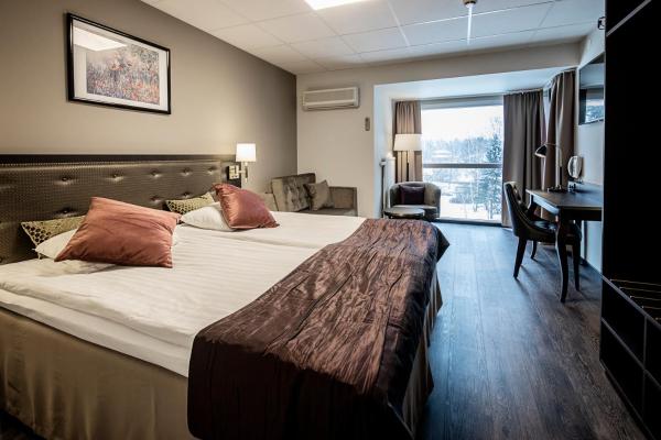 First Hotel Royal - hotel with ev charging station in Värmland