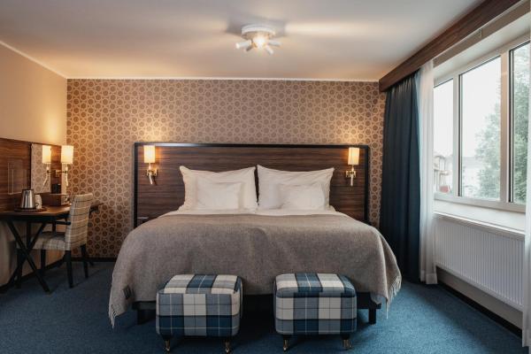 Home Hotel Slottsparken - hotel with ev charging station in Östergötland