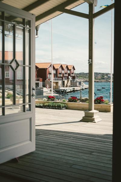 Hotel Strana - hotel with ev charging station in Orust